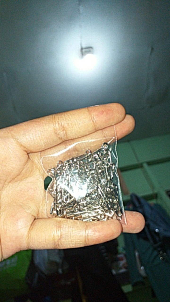 Peniti Premium Newey Silver Size Kecil Bagus Kuat Tebal Tajam