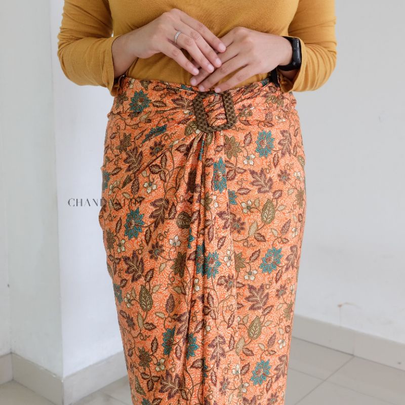 chandani.id • ROK LILIT BATIK SUTERA | kain lilit berkain batik wisuda kondangan