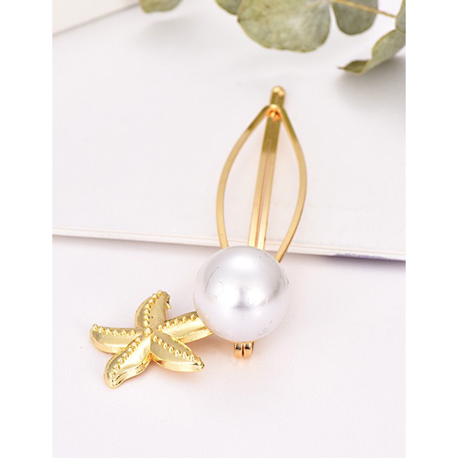 LRC Jepit Rambut Fashion Gold Pearl Five-pointed Star Hairpin F39360