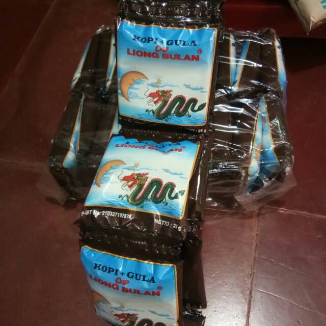 

kopi liong bulan plus gula.