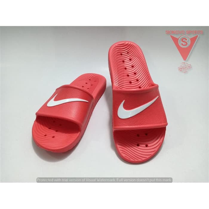 red nike kawa slides