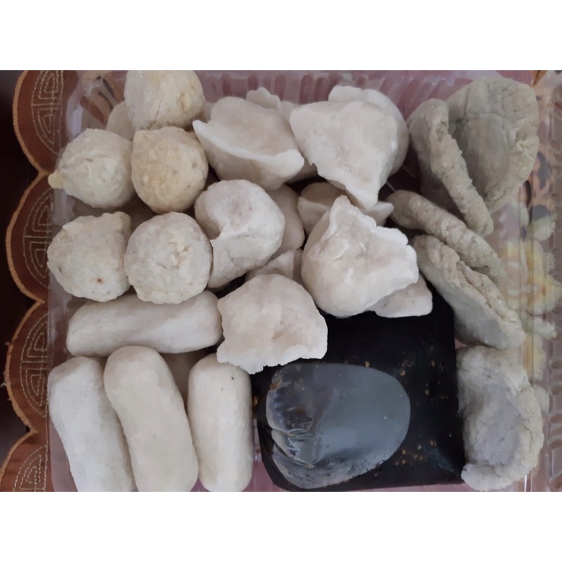 

Pempek kecil-kecil asli Palembang murah dan enak