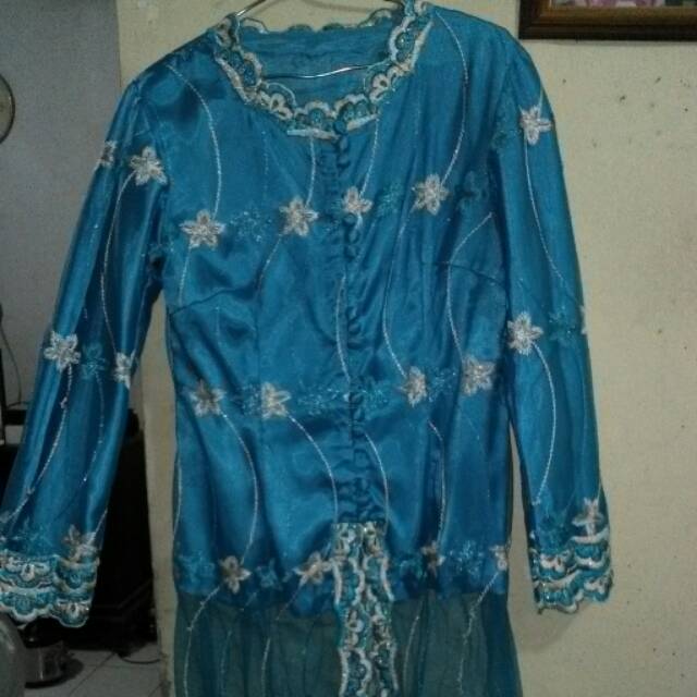 ATASAN KEBAYA BIRU TOSCA