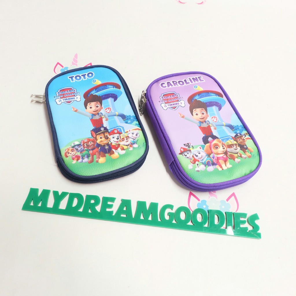 

PENSIL CASE / TAS ULTAH / SOUVENIR PROMOSI / POUCH SKINCARE / AQIQAH / TASYAKURAN / MANYUE