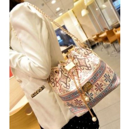 TAS SERUT KANVAS MODIS SELEMPANG WANITA MOTIF LUCU