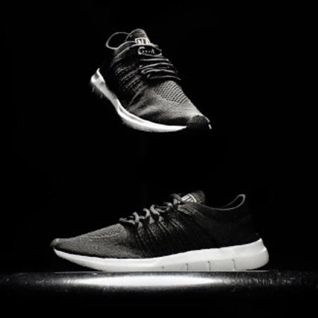 NAH project Origina Sneakers Yoga Flex Knit Carbon Black