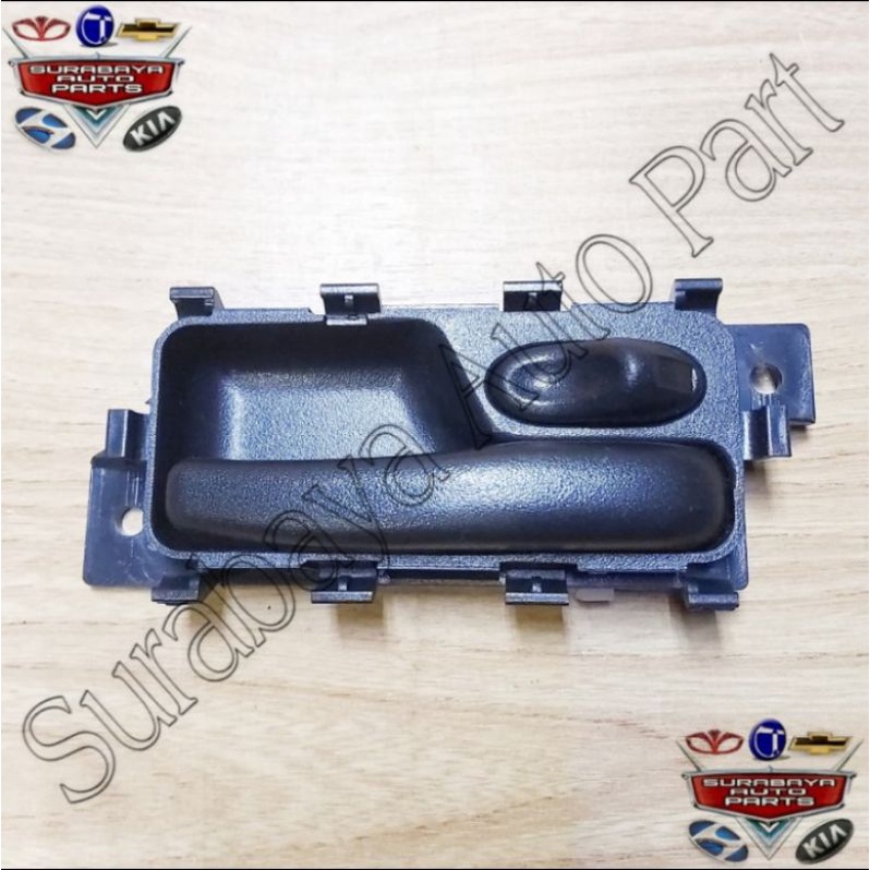 handle pintu dalam kanan hyundai Elantra