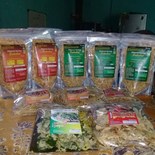 

Makaroni goreng SAHABAT