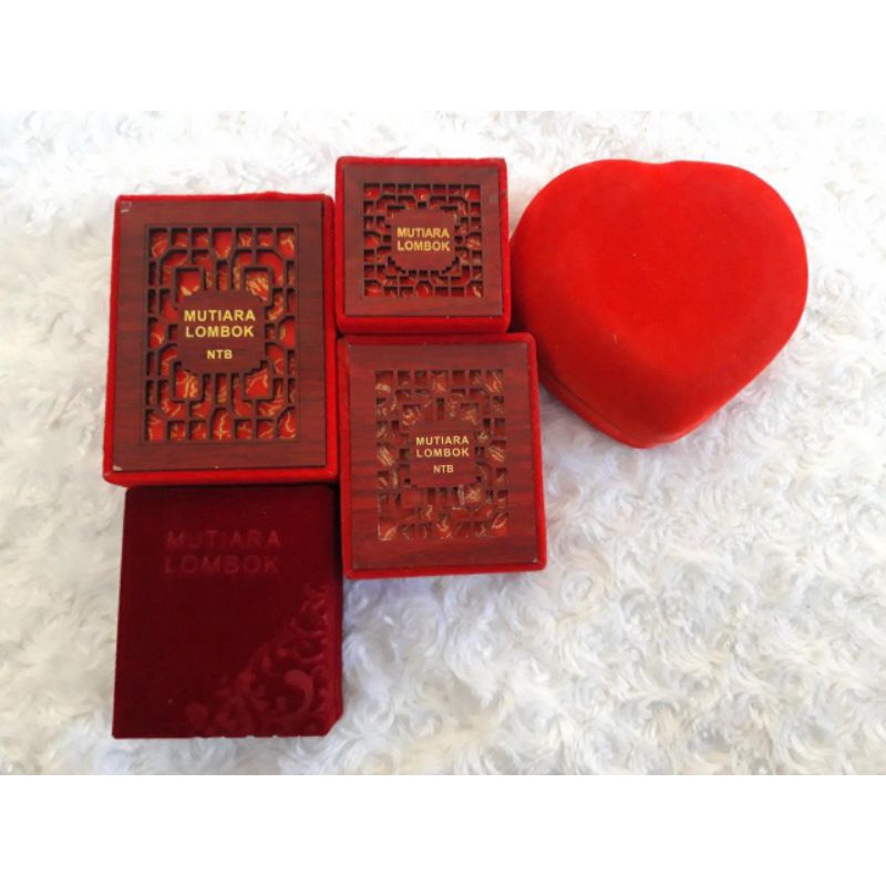 

Box Eksklusif & Box Standar