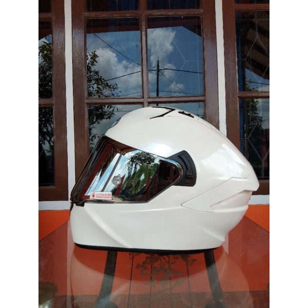 KYT NF-R NFR SOLID WHITE SECOND ( NOT TTC AGV NOLAN AIROH )