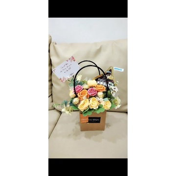 

Paperbag Flowers, buket bunga, kado wisuda