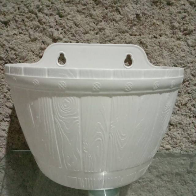 Pot bunga tempel dinding gentong 27putih Shopee Indonesia Pot bunga tempel dinding gentong 27putih Shopee Indonesia