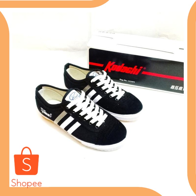 Unik onderdil KODACHI - 8111 Hitam /Sepatu badminton Anak Cowok & Cewek siz Diskon