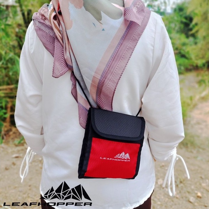SLINGBAG Hanging Wallet LEAF  HOPPER Wateproof Unisex - Dompet Gantung Pria Wanita