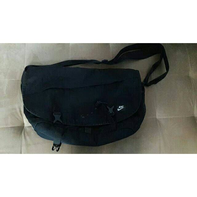 Preloved tas nike