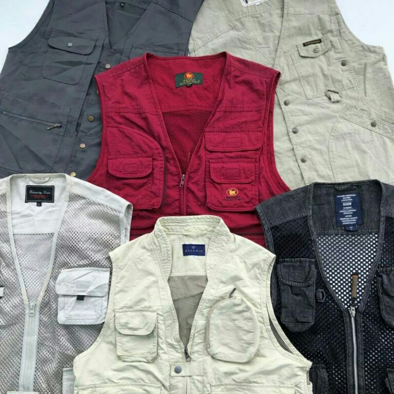 VEST ROMPI TACTICAL/UTILITY SAKU BANYAK