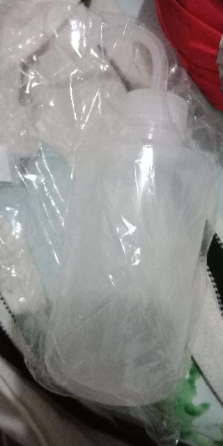 500ml 90 Degree Angle Tip Oil Liquid Holder Squeeze Bottle Clear White