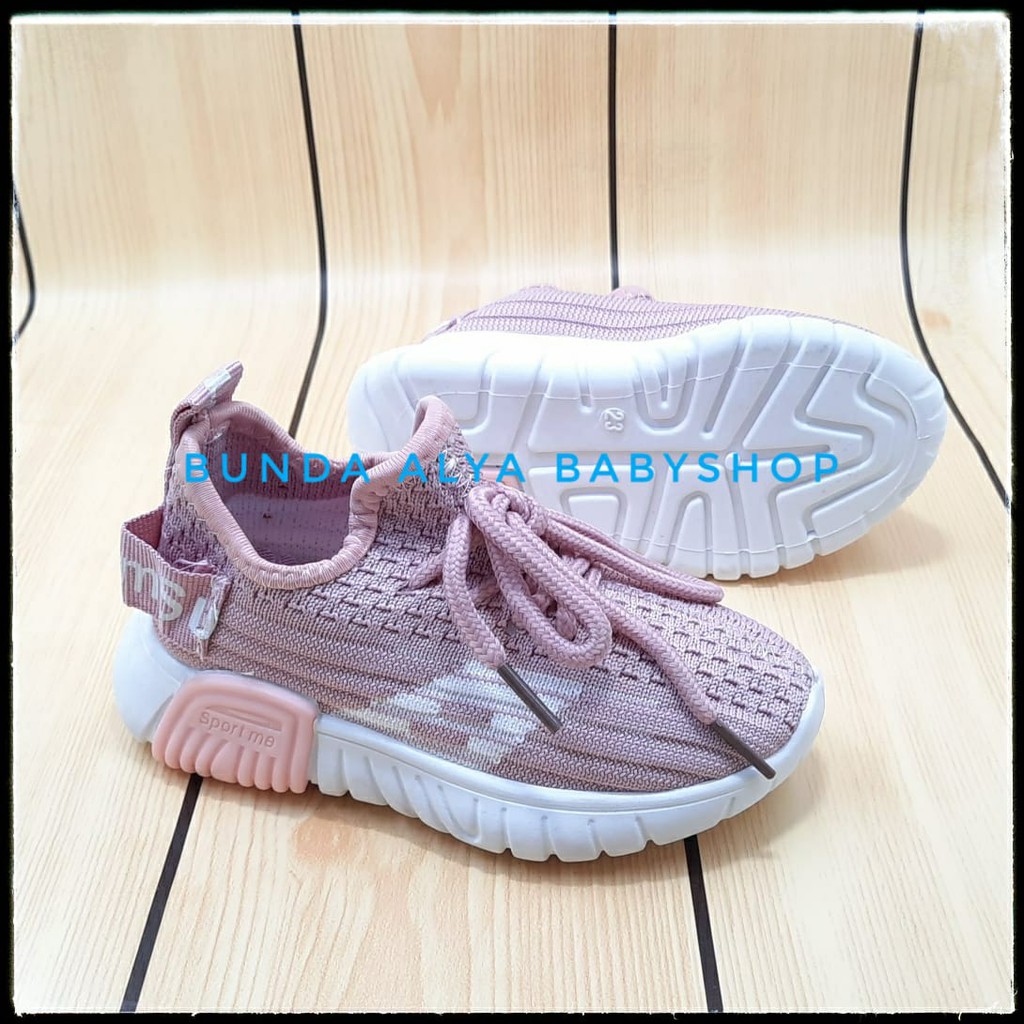 Sepatu Anak Perempuan Import Premium Usia 1 - 7 Tahun PINK Alas Karet Anti Licin Size 21 - 30