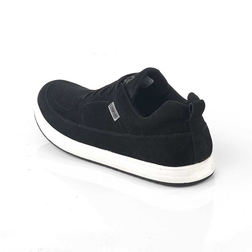 Justrue Sepatu Pria Sneakers Hitam Original 100% 225