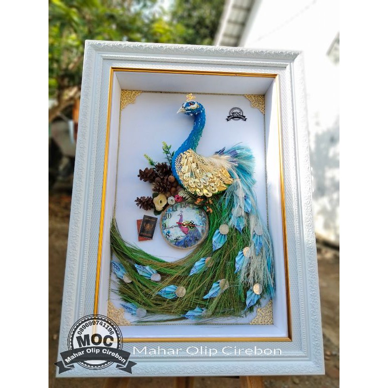 730 Gambar Burung Merak Dari Daun Kering Terbaru