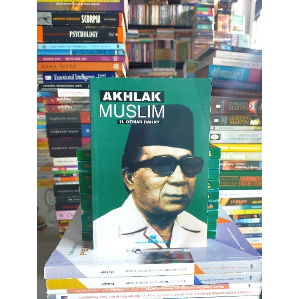

Buku Original : AKHLAK MUSLIM - H.Oemar Bakry