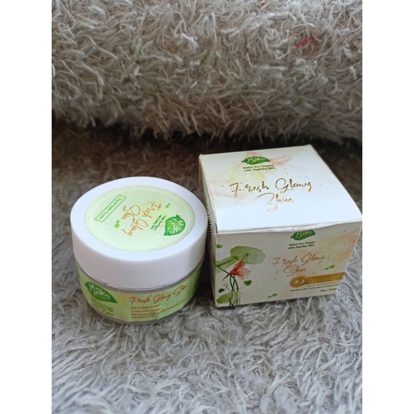 Fresh Glowy Skin Day & Night Cream - Mako by Seris / mako by series BPOM