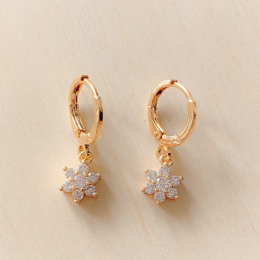 Giwang Wanita / Anting Wanita Bintang Enam Zirconia Gold