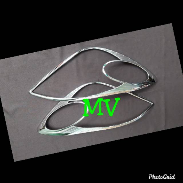 Garnish Depan Avanza vvti