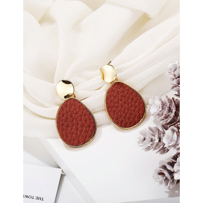 LRC Anting Tusuk Fashion Fuchsia Pear-shaped uneven pu leather geometric K08206