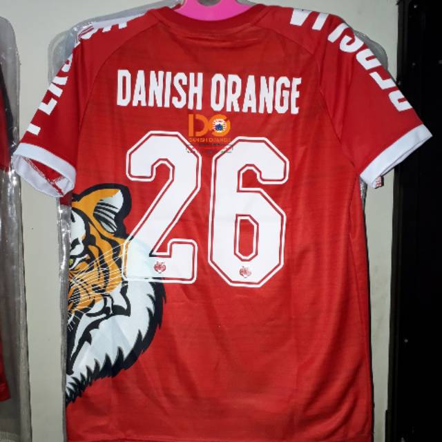 Persija Tiger Roar Jersey 
Warna Merah - Putih - Hitam 
Include Nameset Original