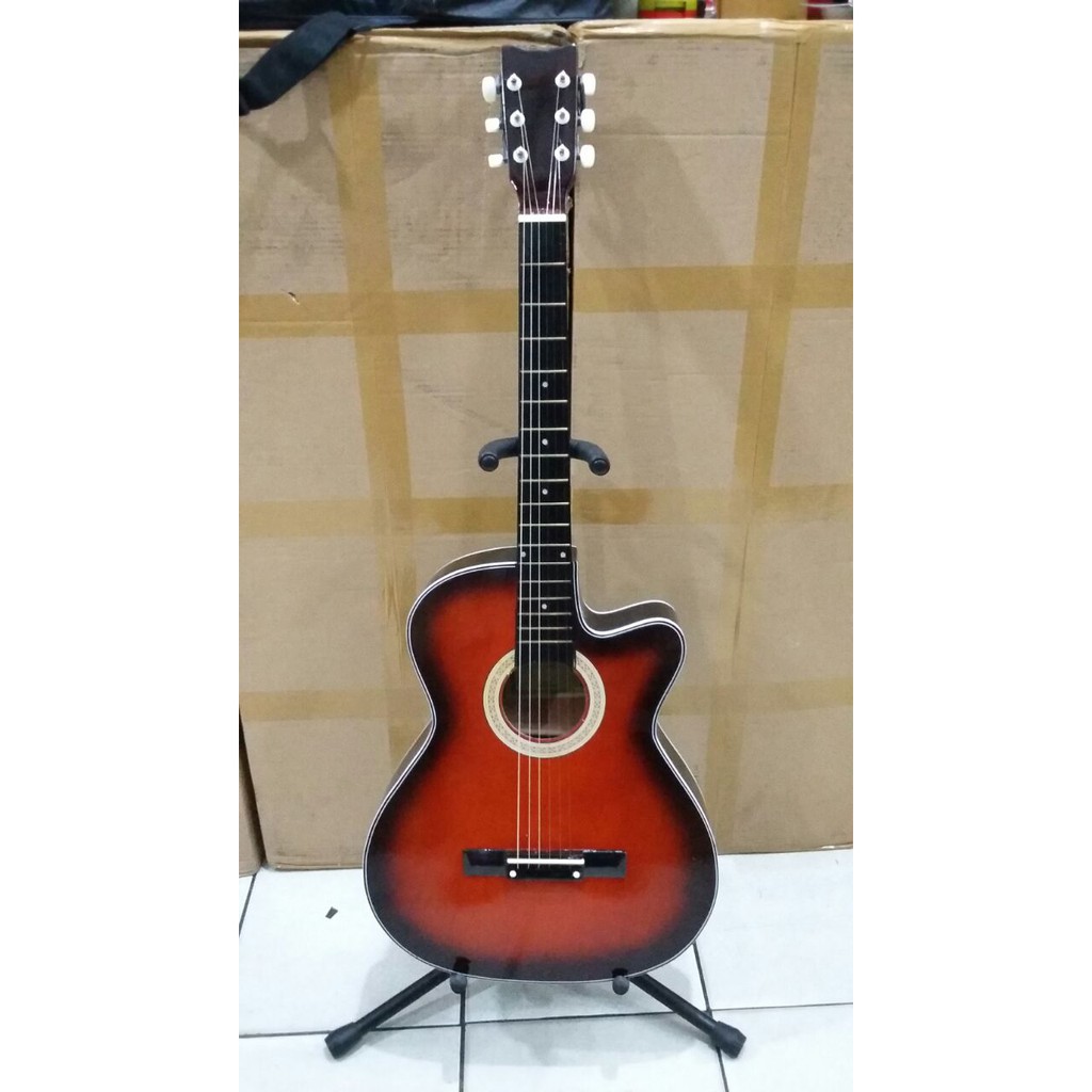  Gitar  Akustik  Slim Merk  Yamaha Warna Sunburst Merah Buat 