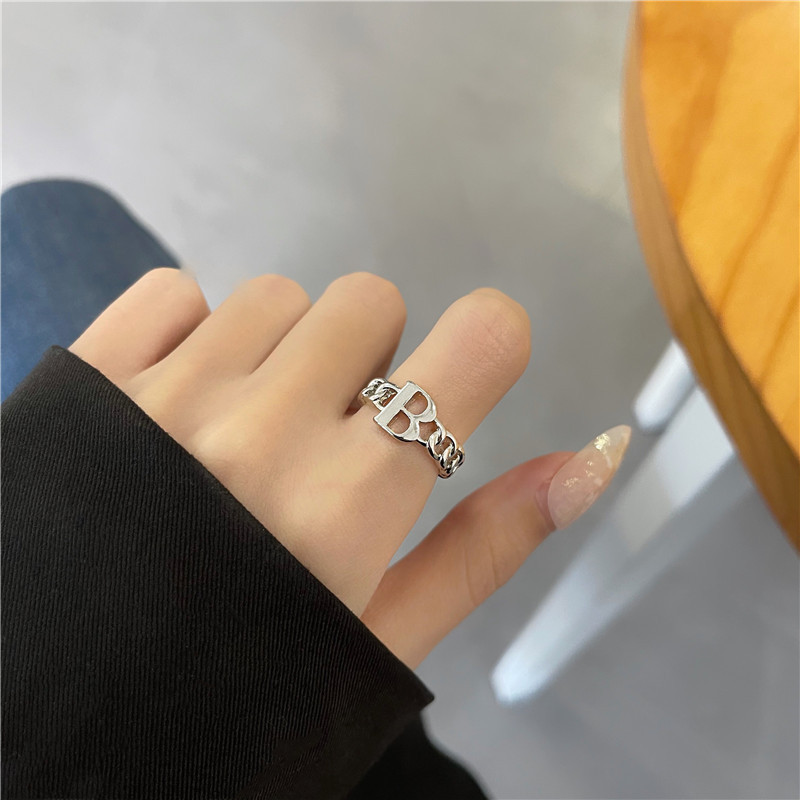 Cincin Model Terbuka Bahan Metal Desain Huruf B Kreatif Menarik Untuk Wanita