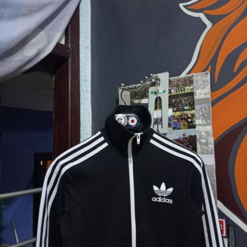 tracktop adidas europa