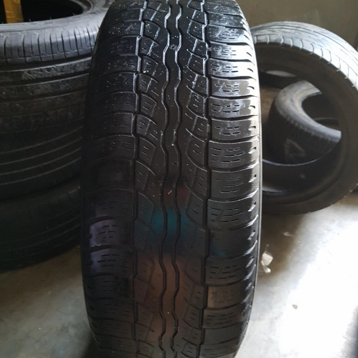 BAN BRIDGESTONE DUELER H/T 687 235/60 R18
