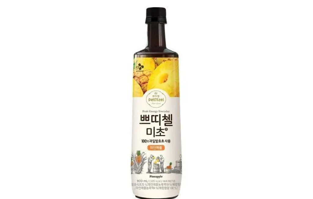 

CJ Petitzel Micho Fruit Vinegar for Drink (PINEAPPLE) 900ml / Minuman Cuka Nanas