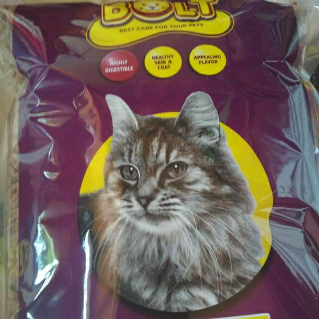 Makanan kucing Bolt 800gr ( Kemasan Baru )