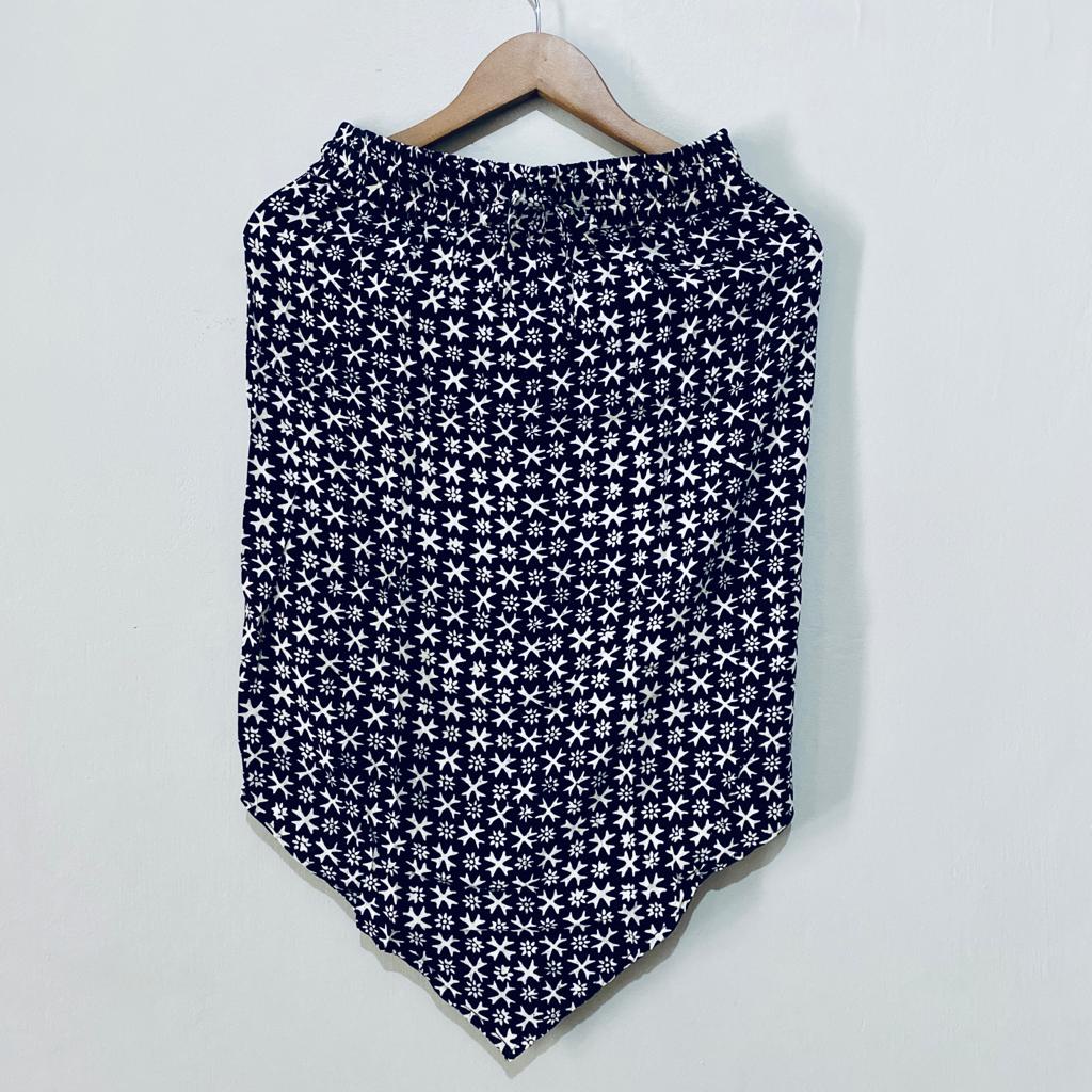 cloaks. / rok batik rayon paris hitam / midi skirt / batik skirt / bawahan wanita / preloved