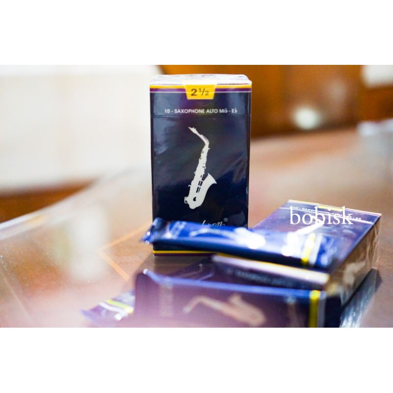 Reed alto saxophone Vandoren Traditional