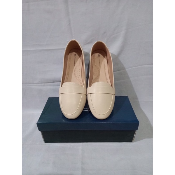 Flat shoes wanita FRANSISCA RENALDY  L.LANA IVORY