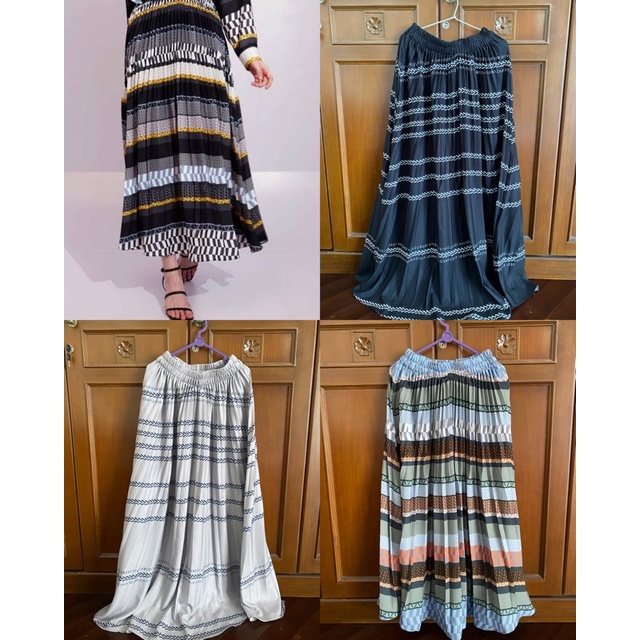 Preloved Vivi Zubedi Skirt (rok), net price