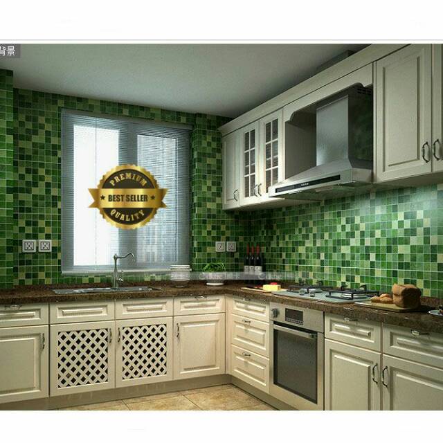 Wallpaper stiker dinding dapur dan kamar mandi alumunium foil hijau 5 m x 45 cm