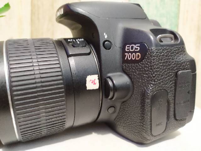 Canon 700d second