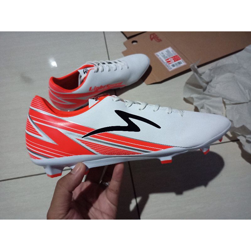 Specs Accelerator LS 20 FG