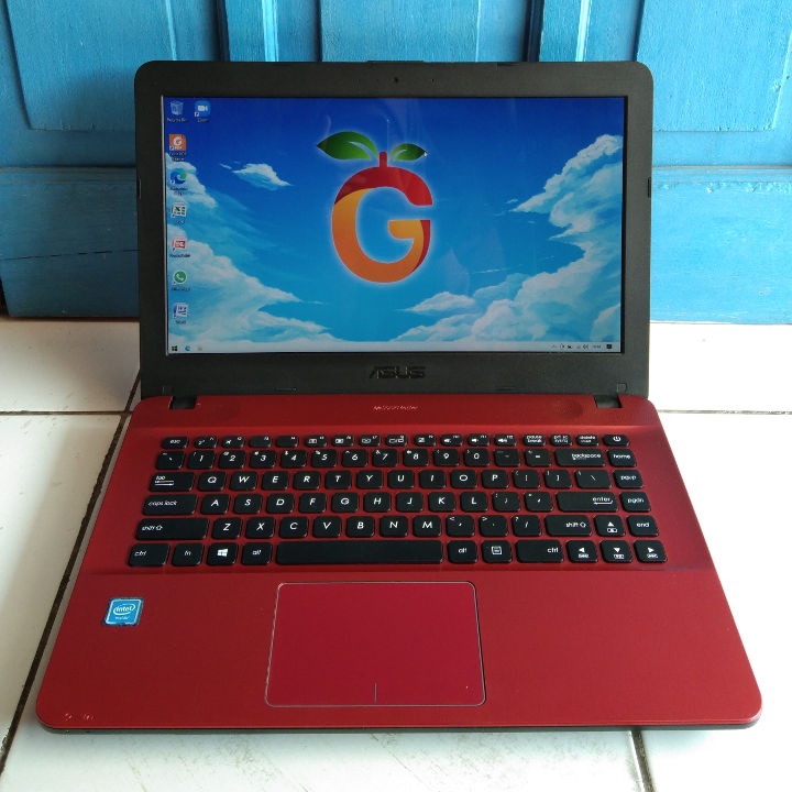 Asus X441S Merah Slim Tipis SSD 128GB RAM 2GB Intel Laptop Second Bekas Celeron N3060 Bluetooth