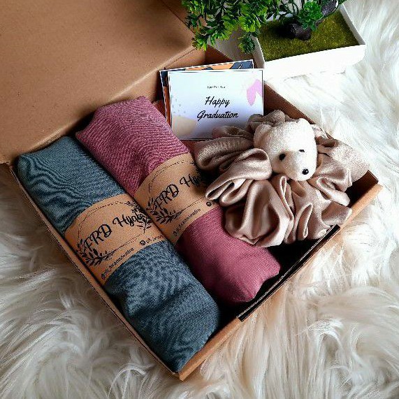 Custom hampers hijab cepol scrunchie