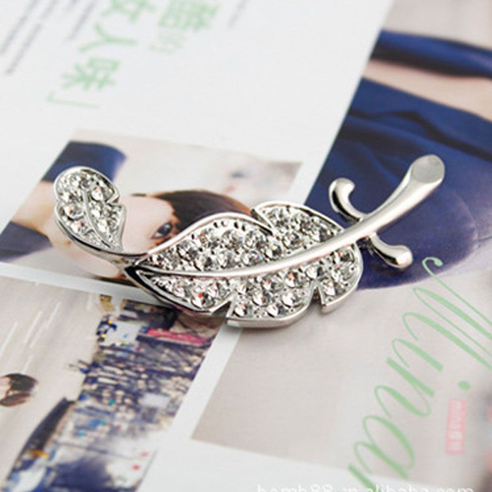 MXBEAUTY Hot Brooch Pins Rhinestone Feather Shape Brooches Silver Colored Fashion Clothes Delicate Lovely Sparkling Sweater Accessories/Multicolor