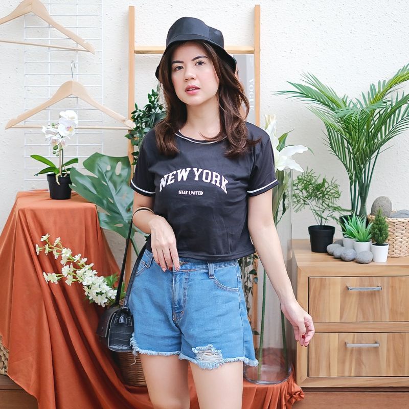 Arifirn Kaos Crop List Wanita