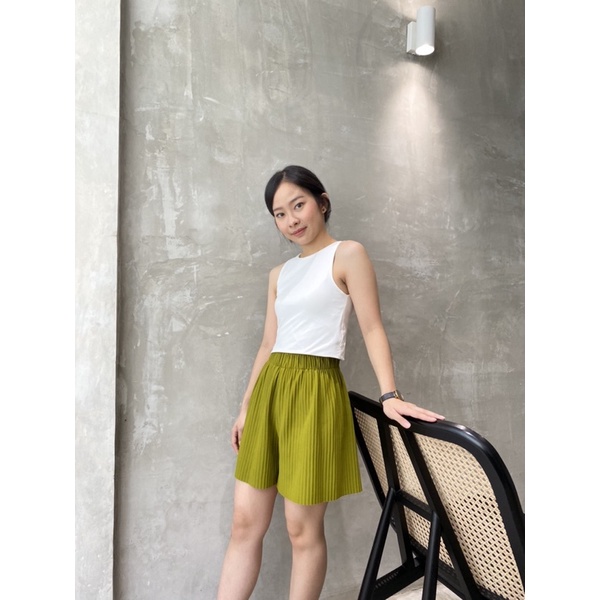 PLEATED SHORT PANTS in LIME (READY)