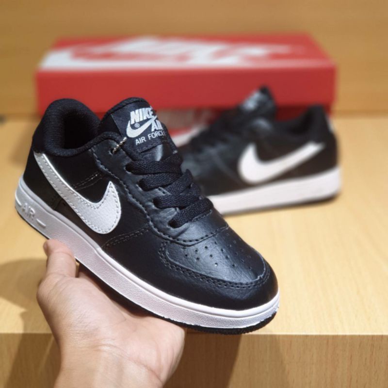 Sepatu sneakers anak Hitam putih Sekolah laki perempuan nike force one kids shoes