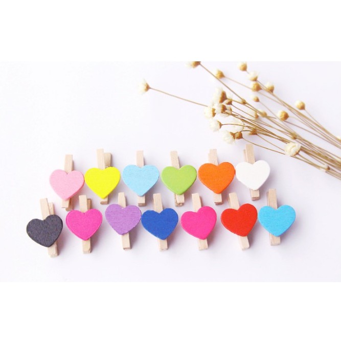 Grosir - H267 Wooden Clip Mini Bentuk Love/Jepitan Kayu Love Ukuran 3cm * 0.3cm / Untuk Tumblr Light